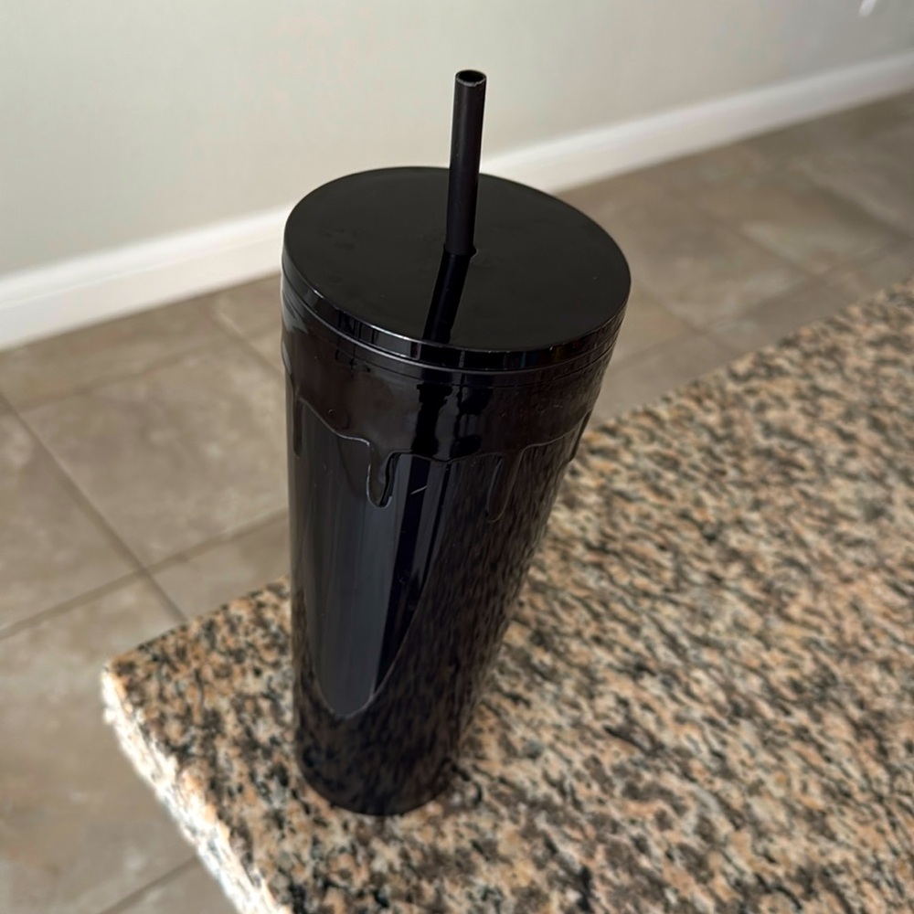 Black Tumbler with Straw